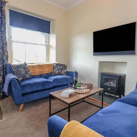 Holiday home Primrose *